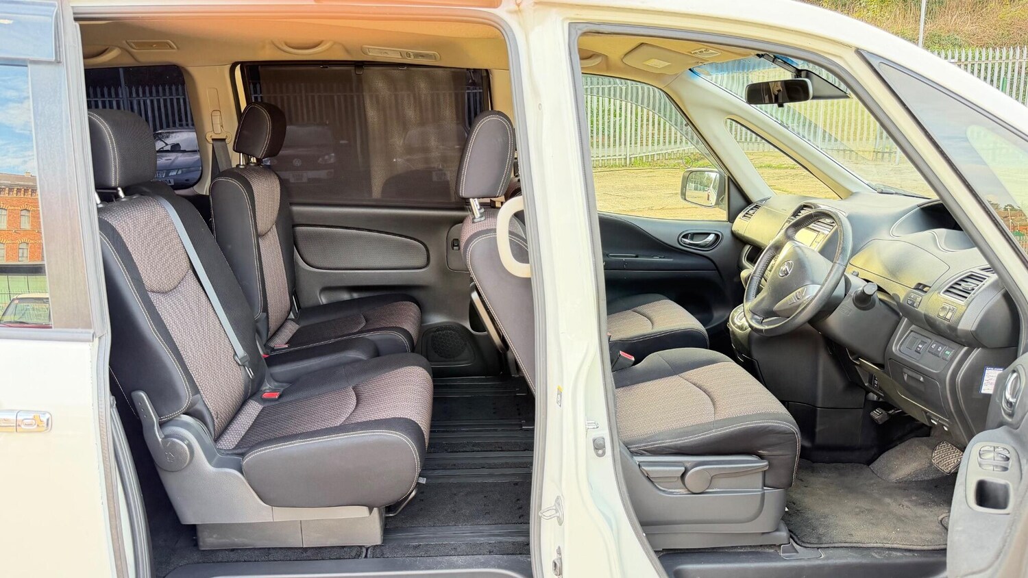 Used Nissan Serena 2025 for sale - 77839282: Photo 12