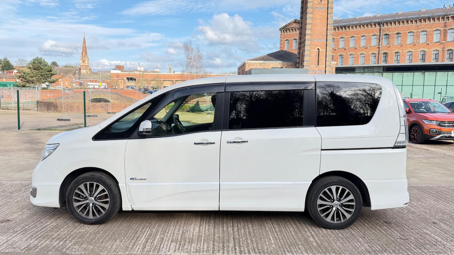 Used Nissan Serena 2025 for sale - 77839282: Photo 4