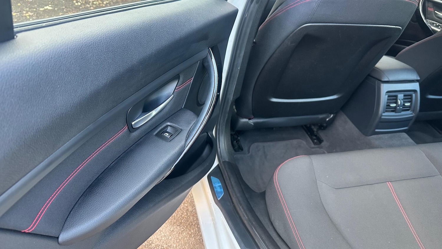 Used BMW 3 Series 2025 for sale - 76969789: Photo 20