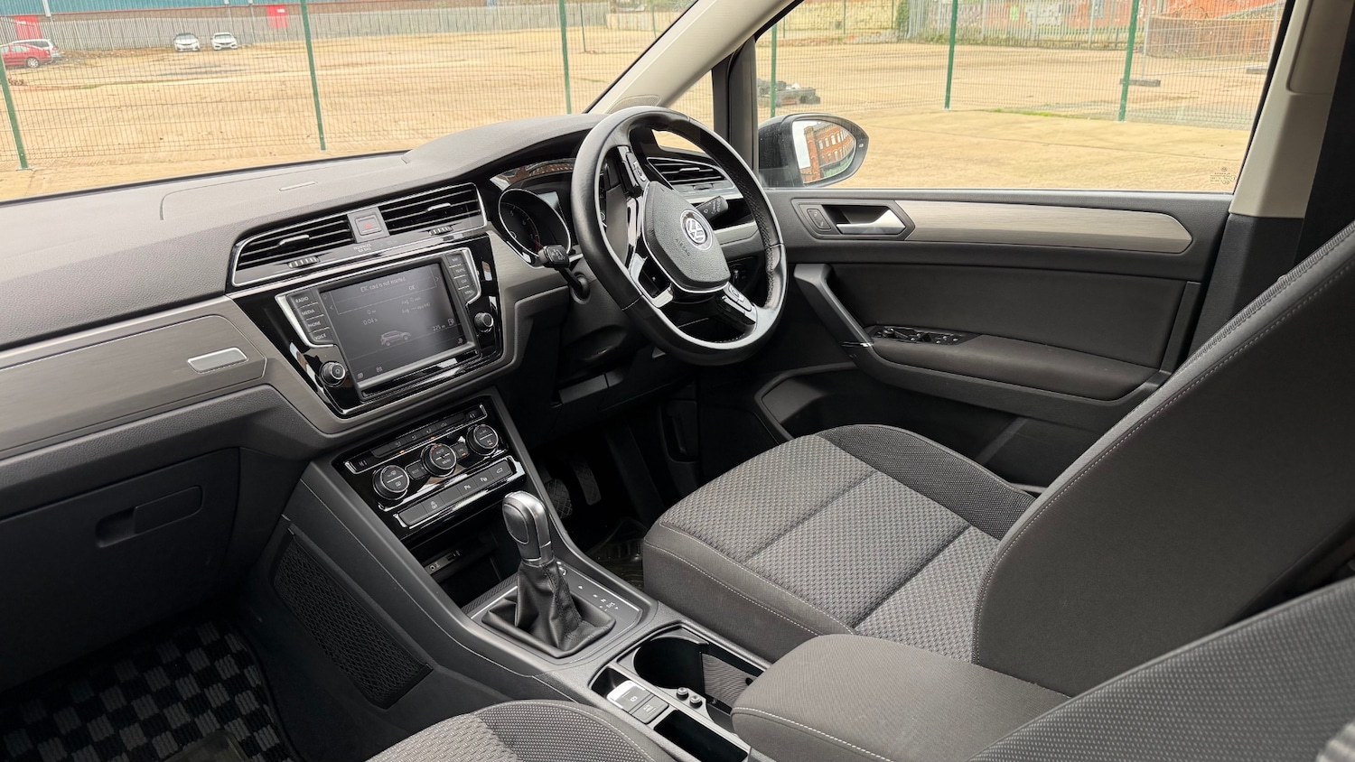 Used Volkswagen Touran 2025 for sale - 77994454: Photo 12