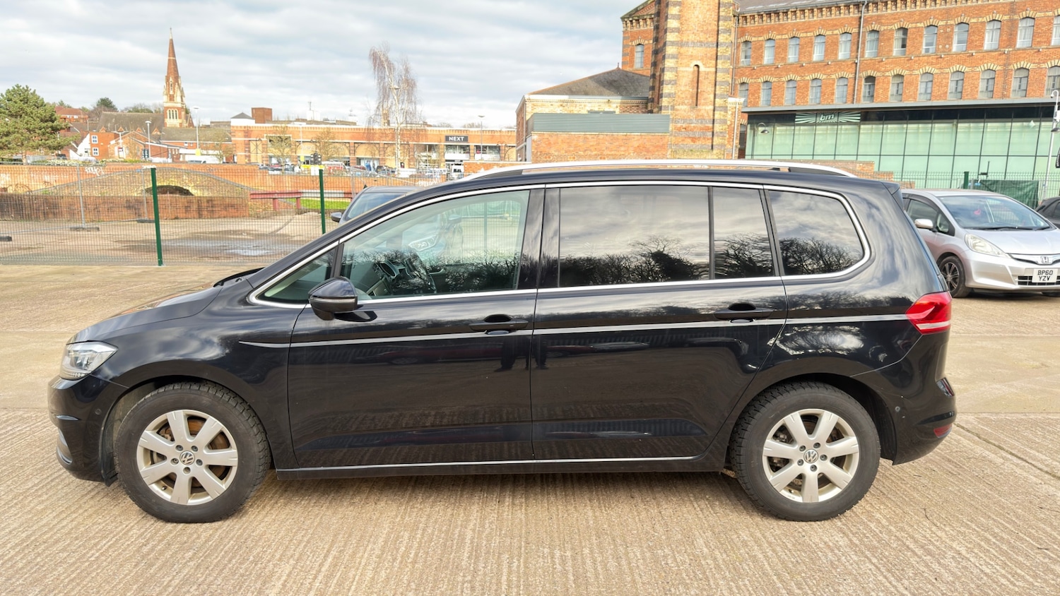 Used Volkswagen Touran 2025 for sale - 77994454: Photo 5
