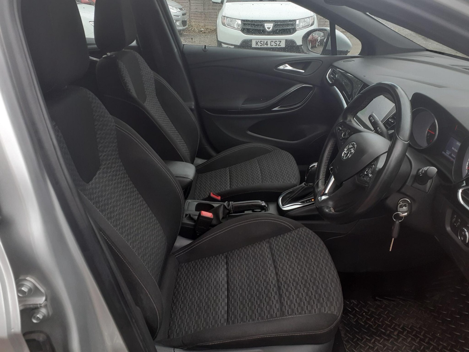Used Vauxhall Astra for sale - 76887490: Photo 15