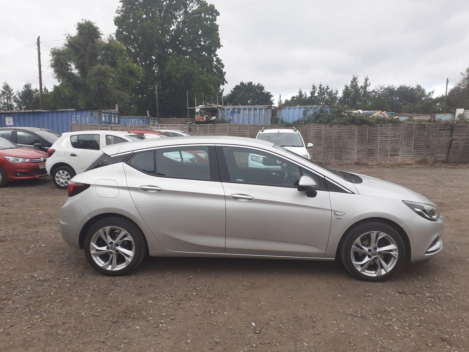 Used Vauxhall Astra for sale - 76887490: Photo 4