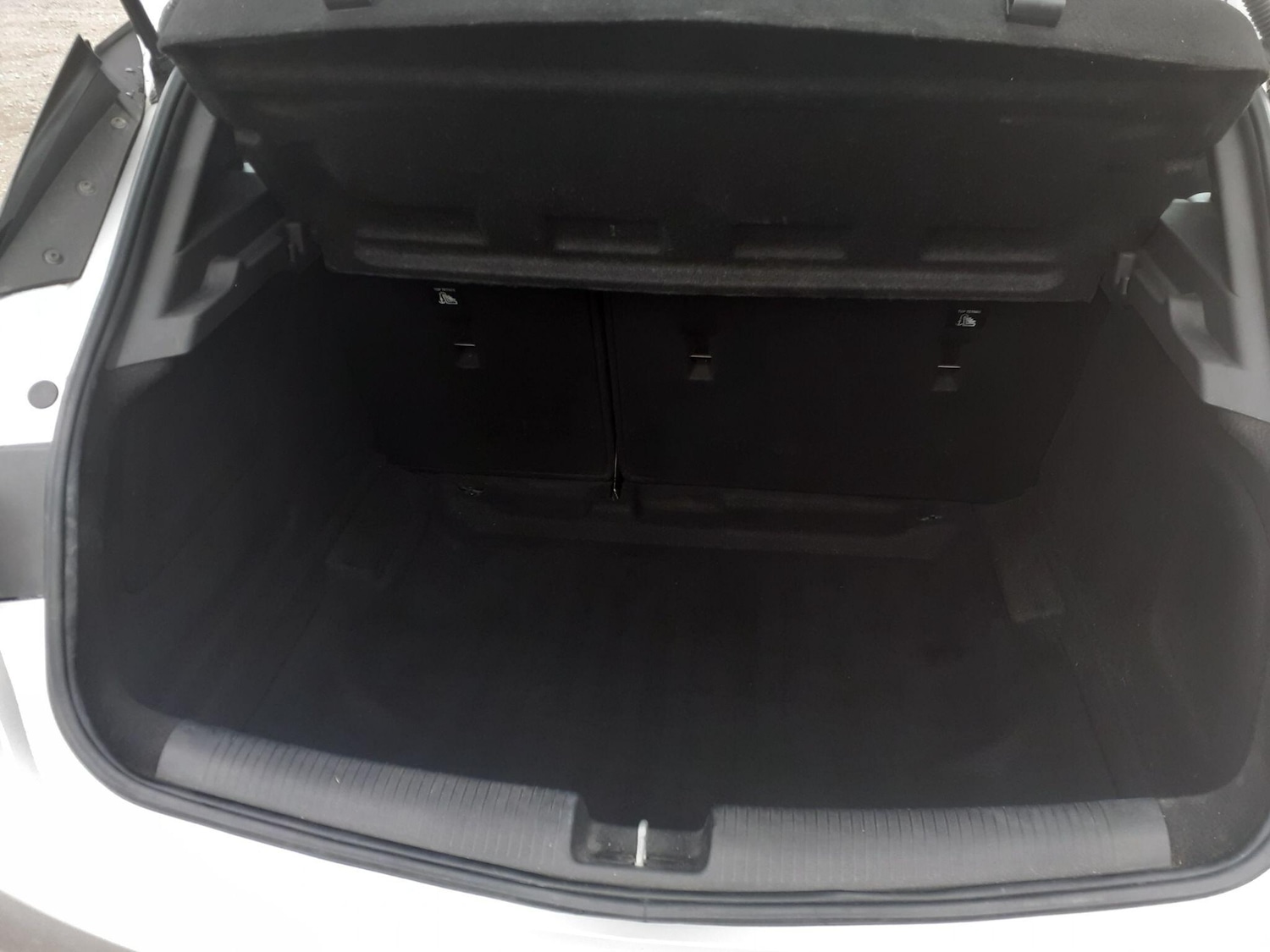 Used Vauxhall Astra for sale - 76887490: Photo 9