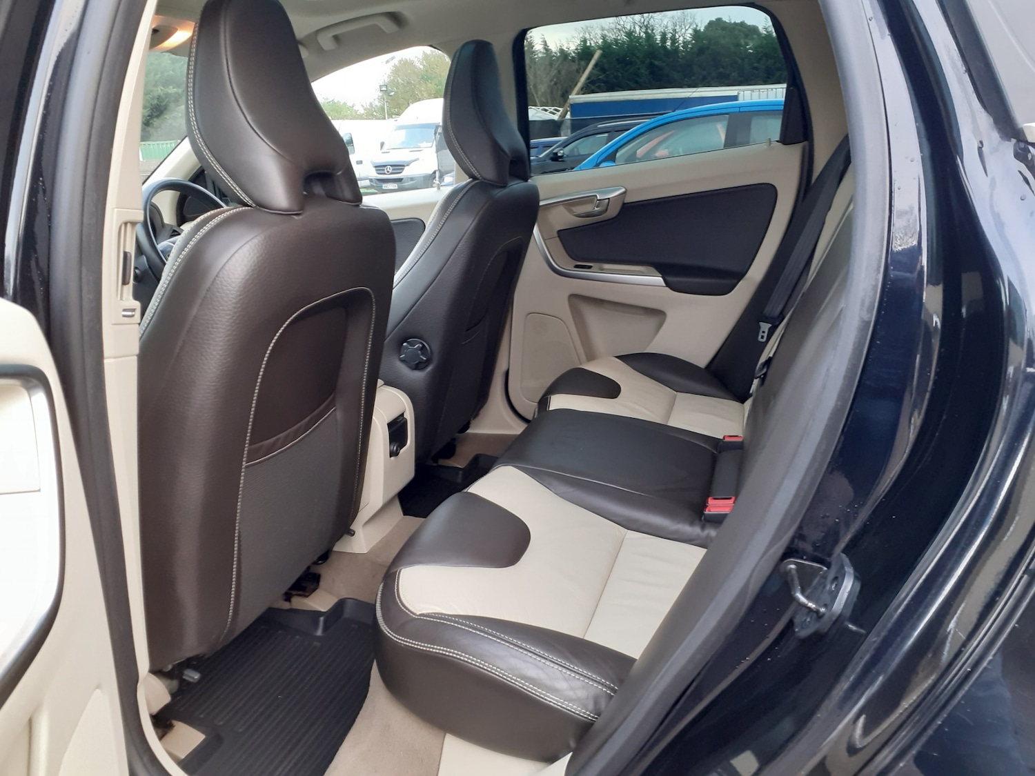 Used Volvo XC60 2025 for sale - 77196723: Photo 10