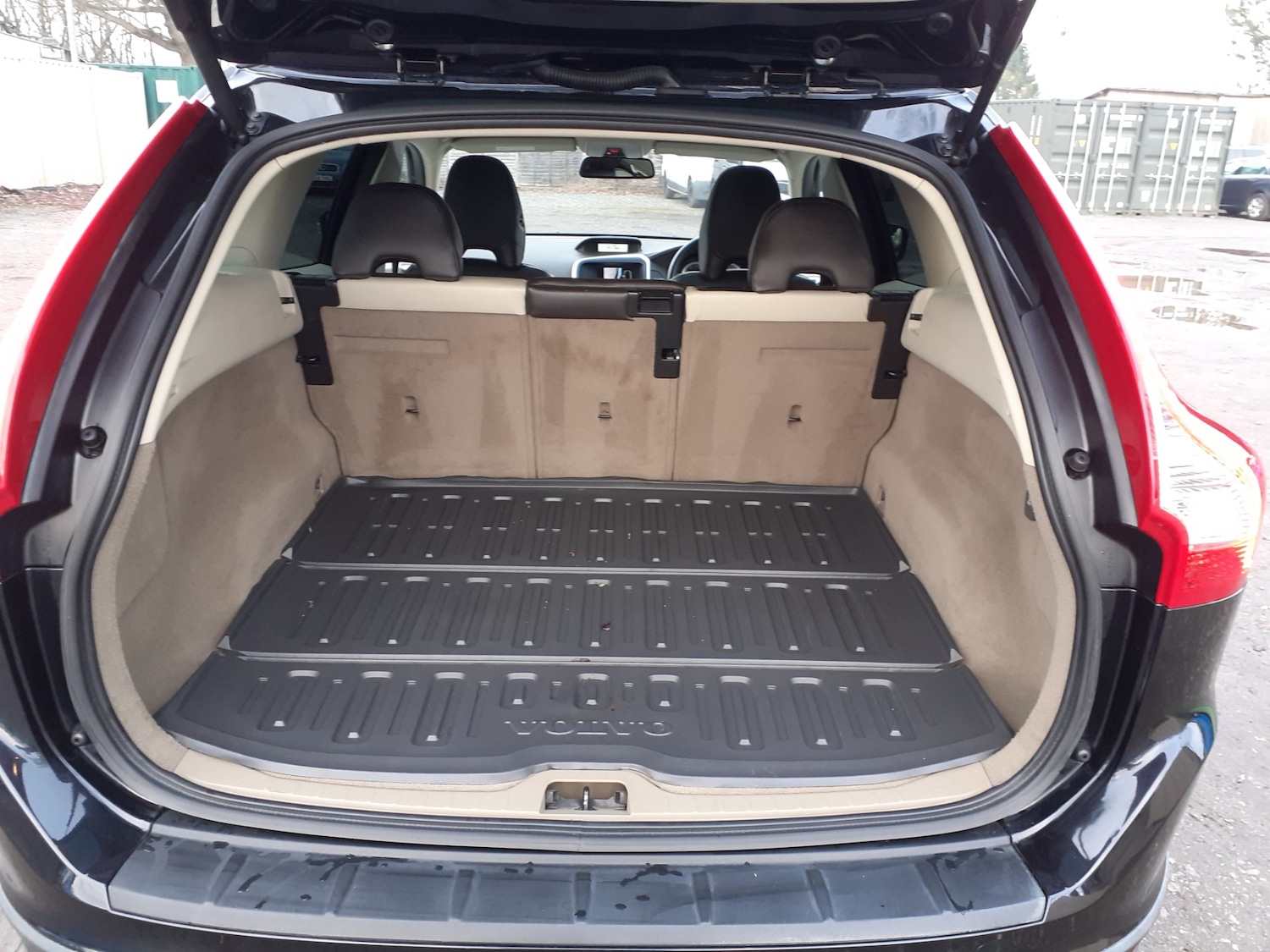 Used Volvo XC60 2025 for sale - 77196723: Photo 12