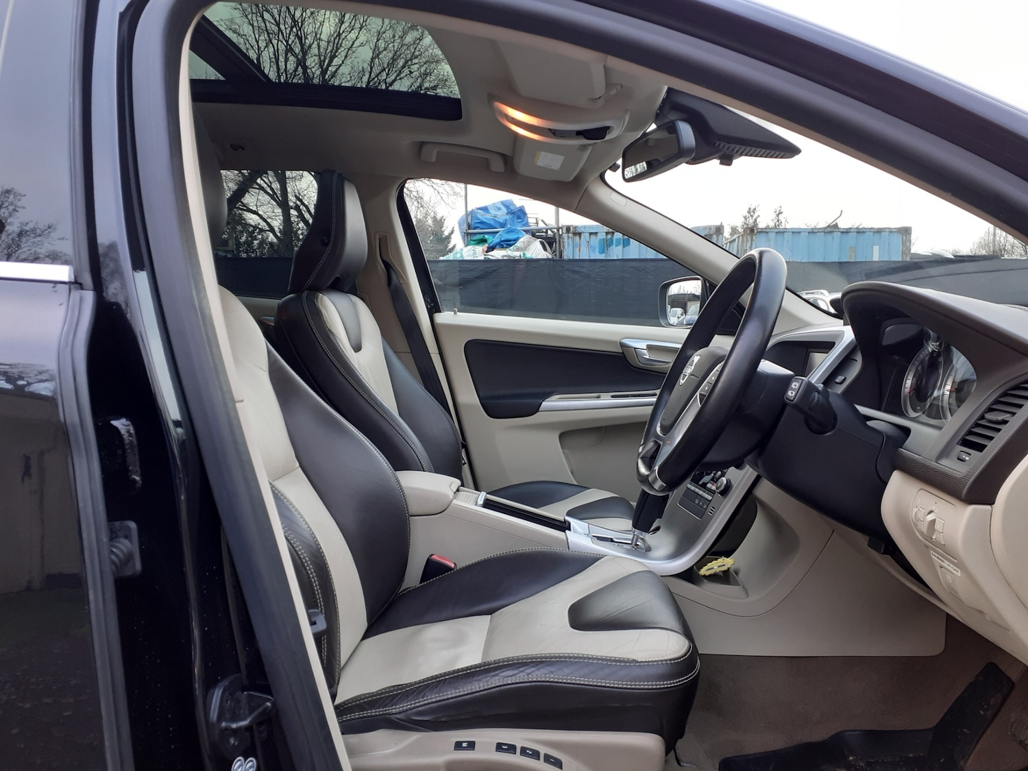 Used Volvo XC60 2025 for sale - 77196723: Photo 14