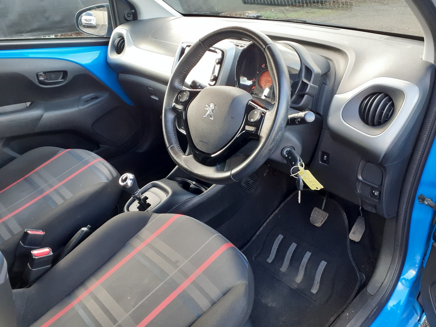 Used Peugeot 108 2016 for sale - 77135928: Photo 11