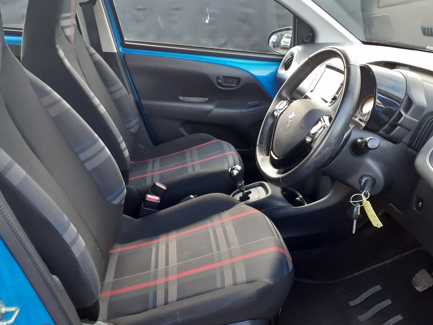 Used Peugeot 108 2016 for sale - 77135928: Photo 12