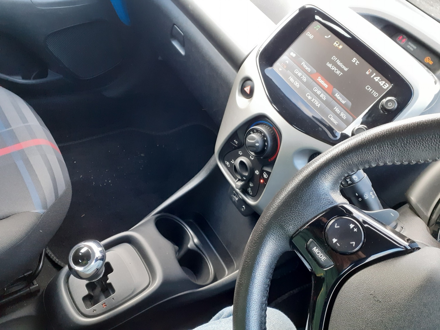 Used Peugeot 108 2016 for sale - 77135928: Photo 18