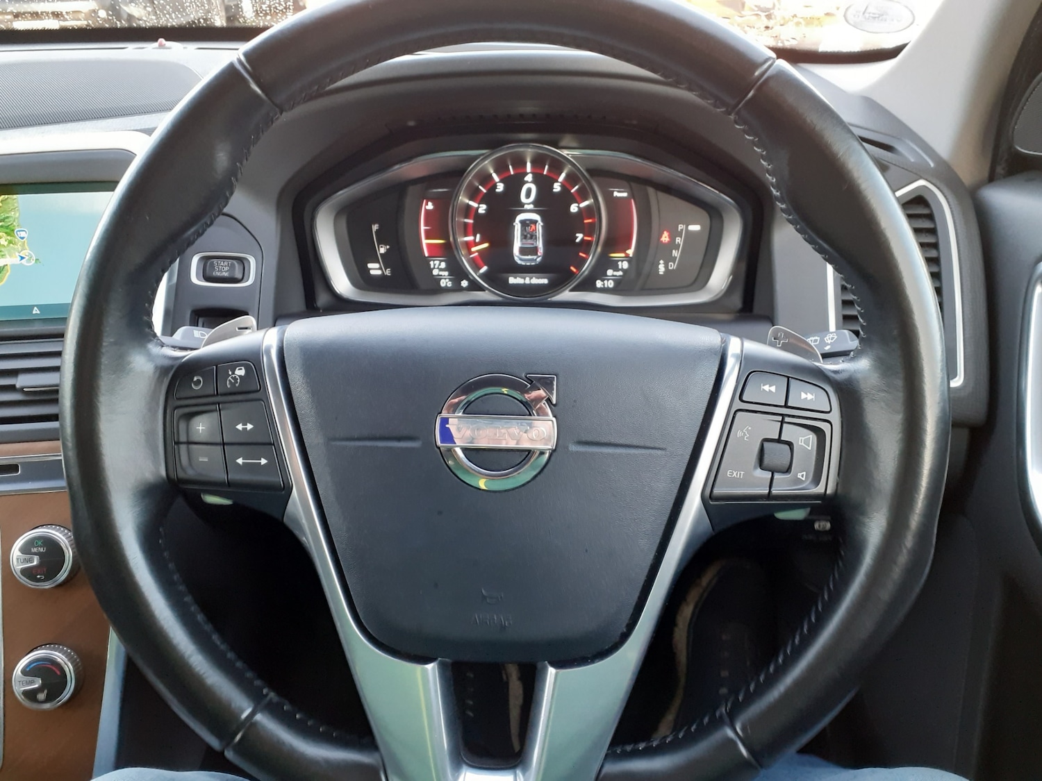 Used Volvo XC60 2014 for sale - 77135990: Photo 17