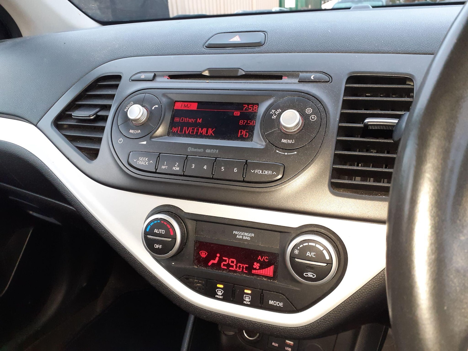 Used Kia Picanto 2016 for sale - 76878693: Photo 14