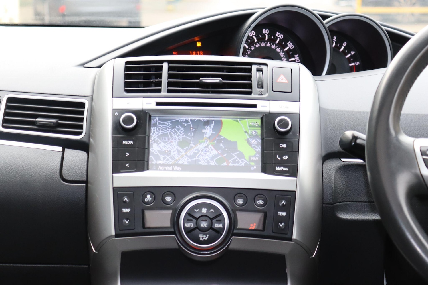 Used Toyota Verso 2014 for sale - 76597256: Photo 11