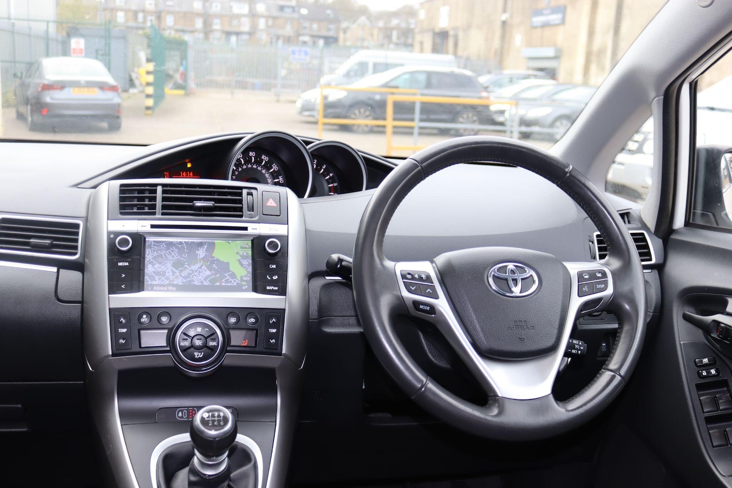 Used Toyota Verso 2014 for sale - 76597256: Photo 15