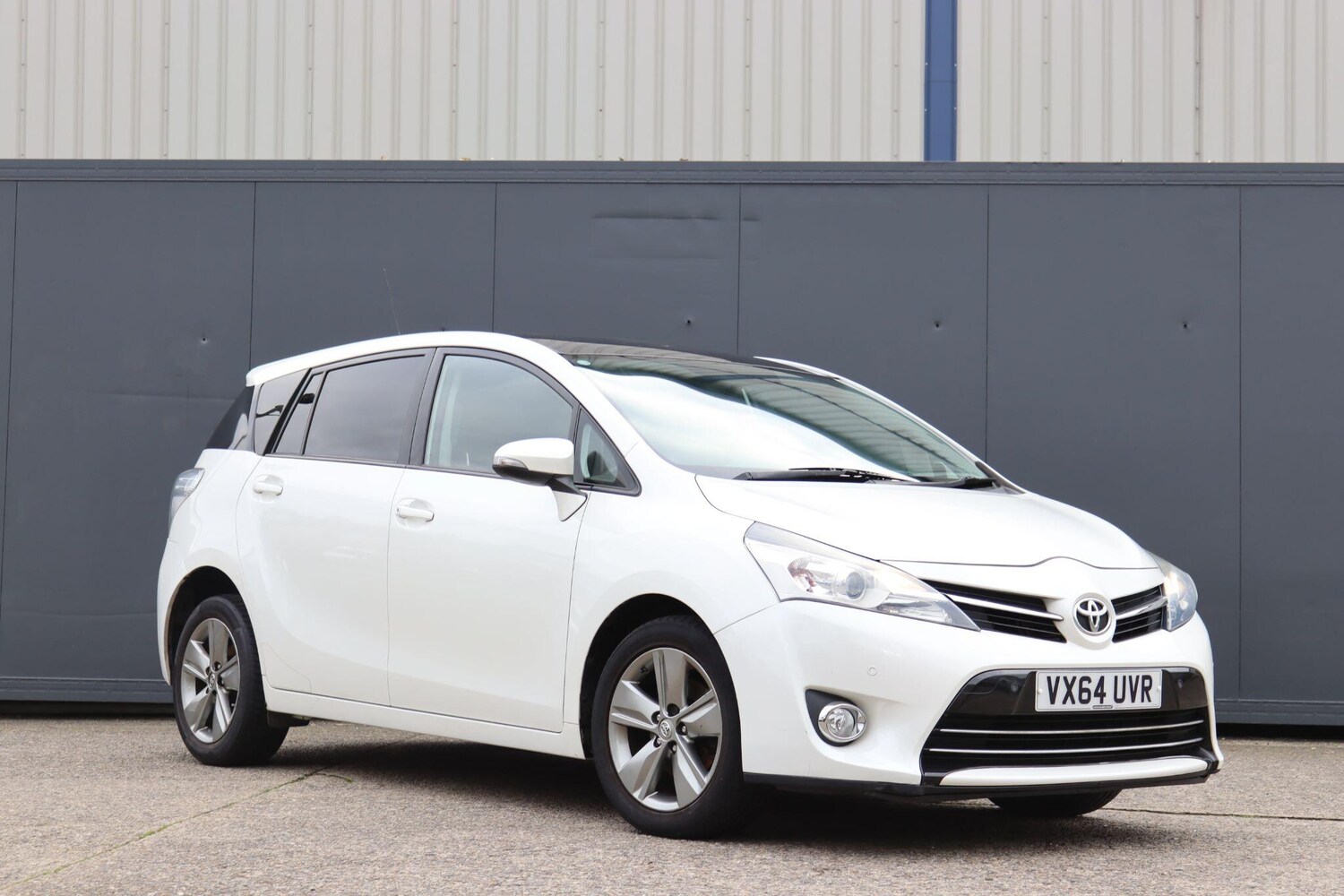 Used Toyota Verso 2014 for sale - 76597256: Photo 31