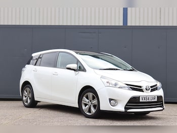 Used Toyota Verso 2014 for sale - 76597256: Photo