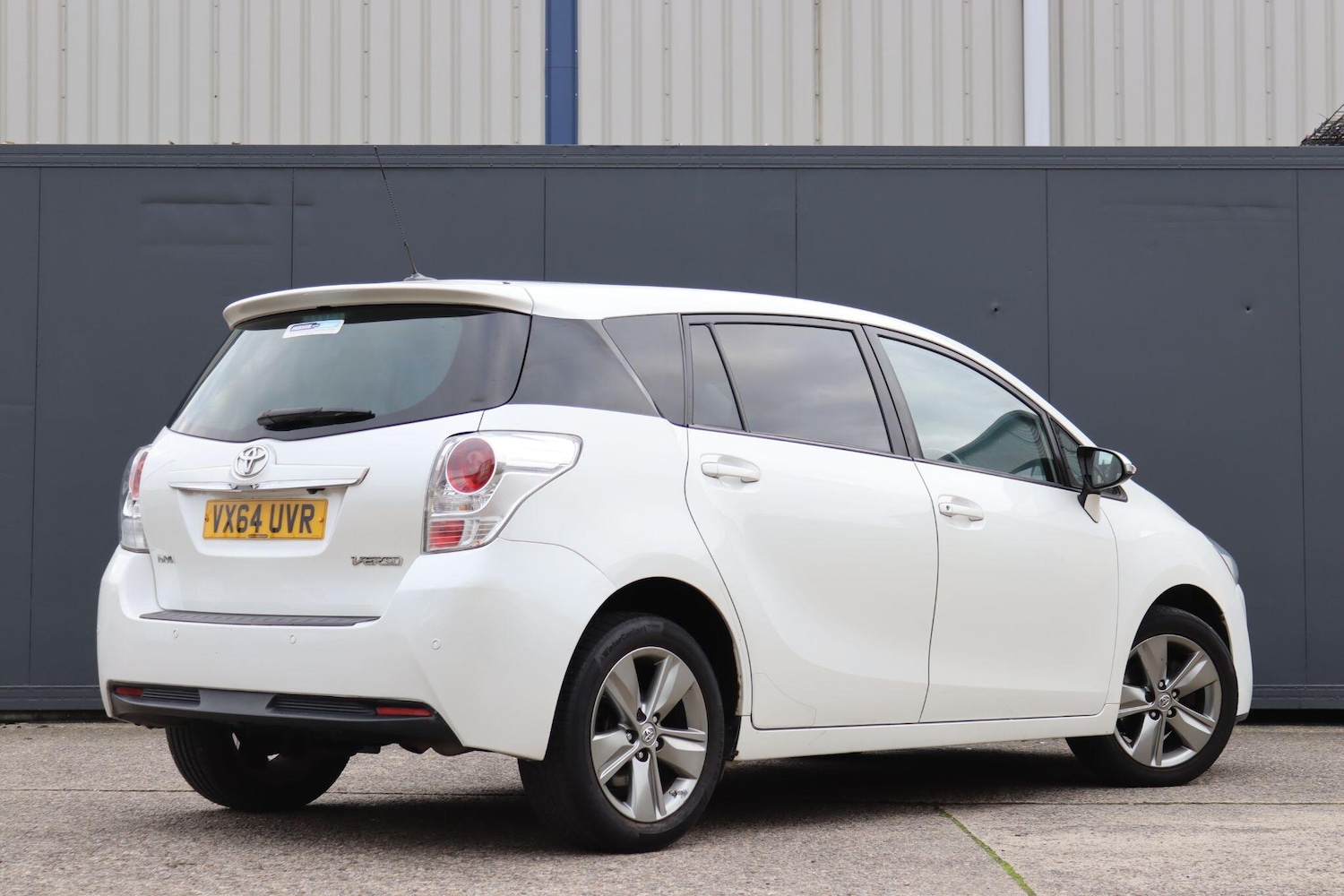 Used Toyota Verso 2014 for sale - 76597256: Photo 8