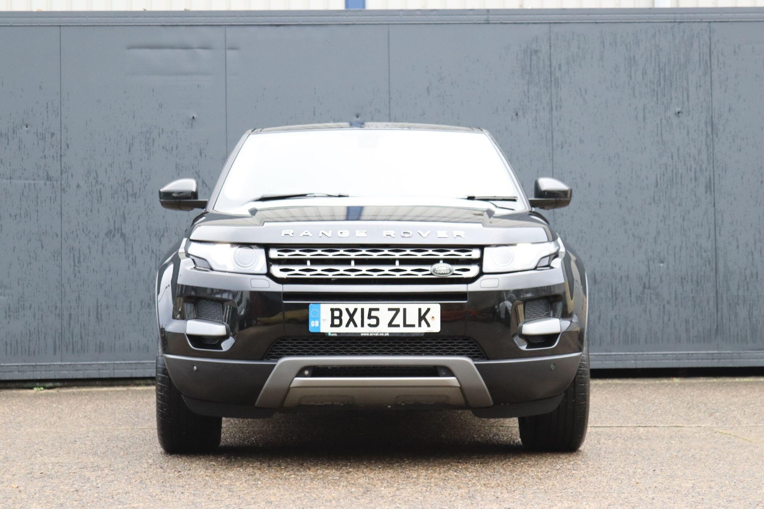 Used Land Rover Range Rover Evoque 2015 for sale - 77015324: Photo 2