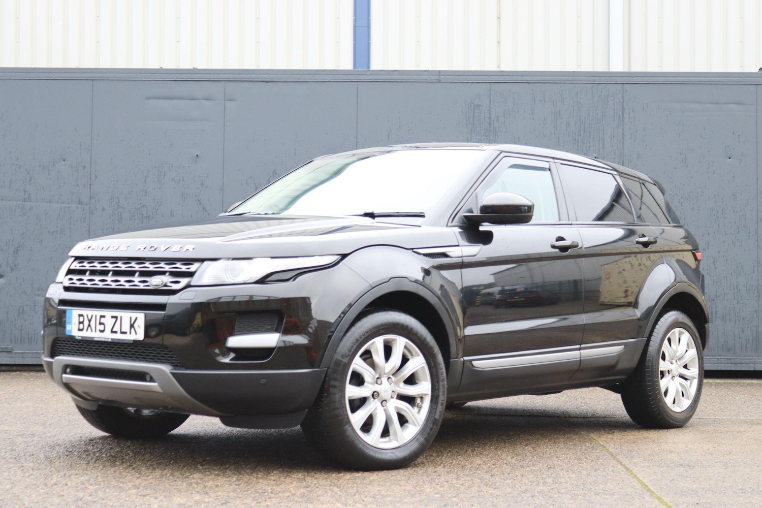 Used Land Rover Range Rover Evoque 2015 for sale - 77015324: Photo 3