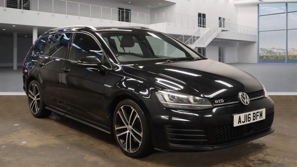 Used Volkswagen Golf 2016 for sale - 77090904: Photo 2