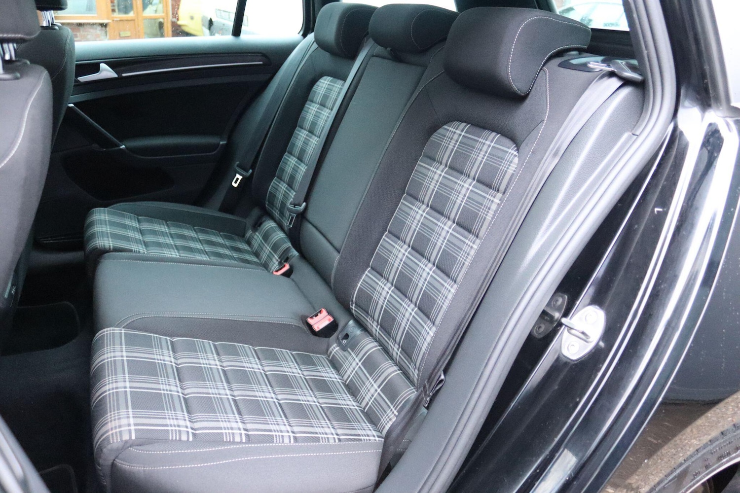 Used Volkswagen Golf 2016 for sale - 77090904: Photo 24