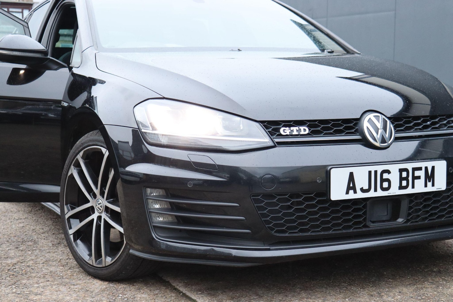 Used Volkswagen Golf 2016 for sale - 77090904: Photo 29