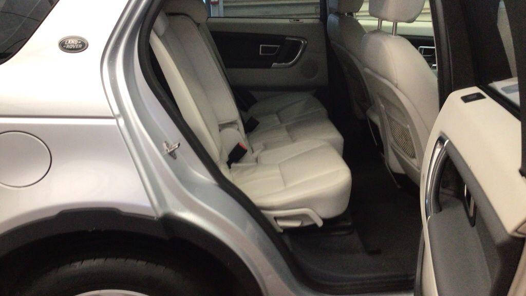 Used Land Rover Discovery Sport 2016 for sale - 77131768: Photo 11