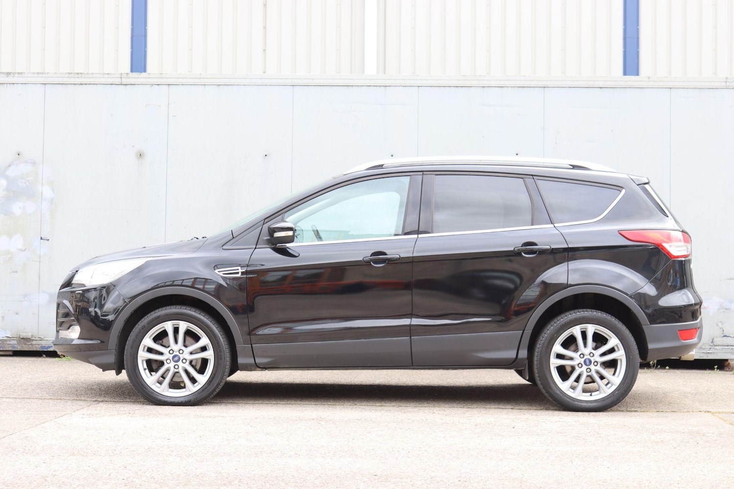 Used Ford Kuga 2014 for sale - 76994909: Photo 4
