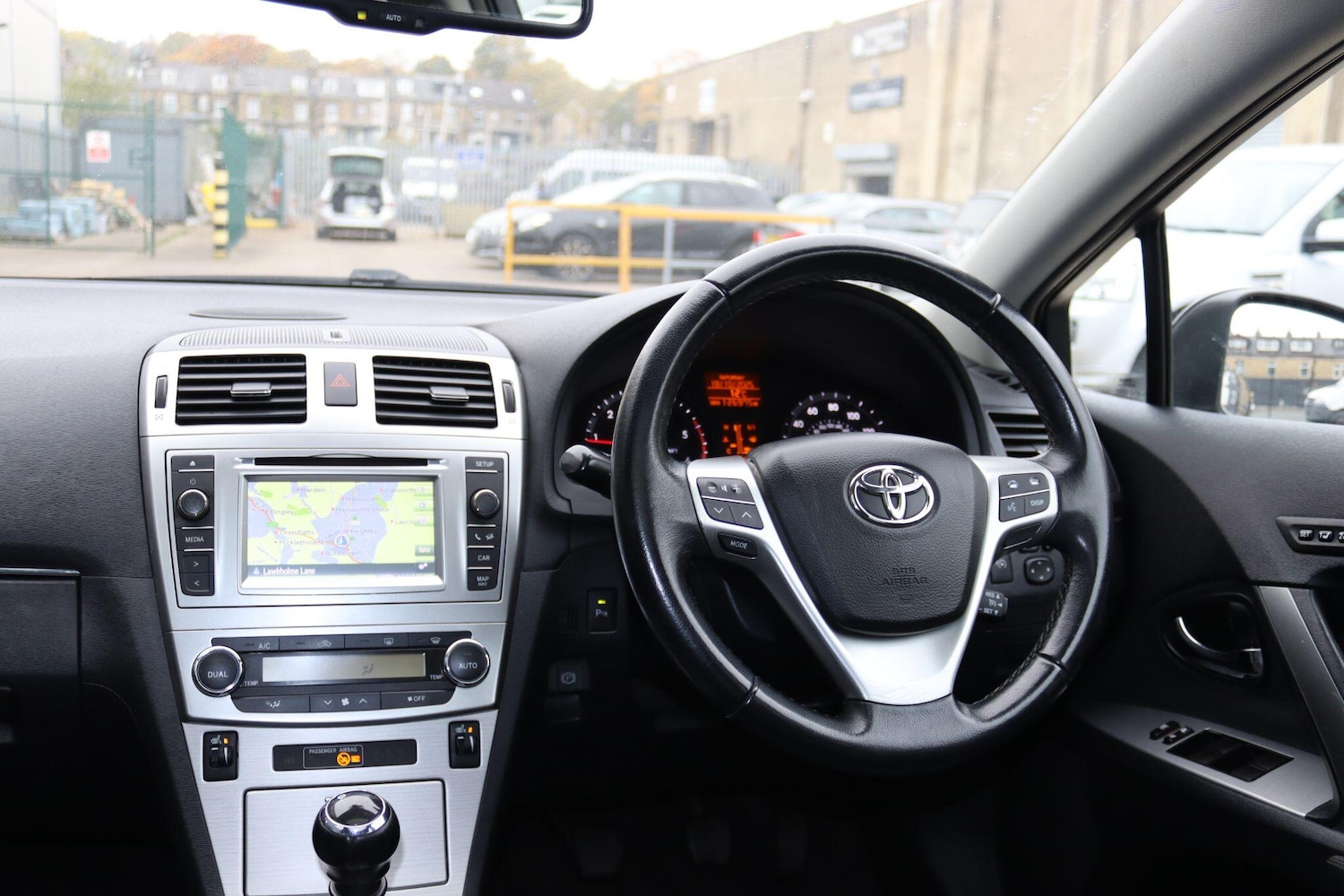 Used Toyota Avensis 2014 for sale - 76094524: Photo 12