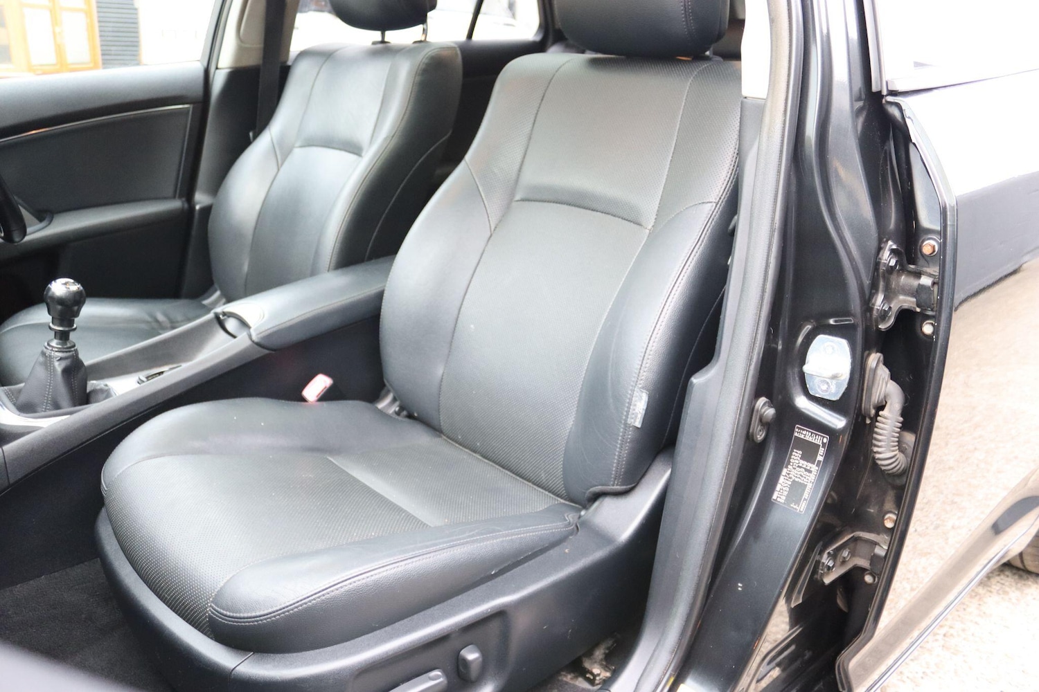 Used Toyota Avensis 2014 for sale - 76094524: Photo 23