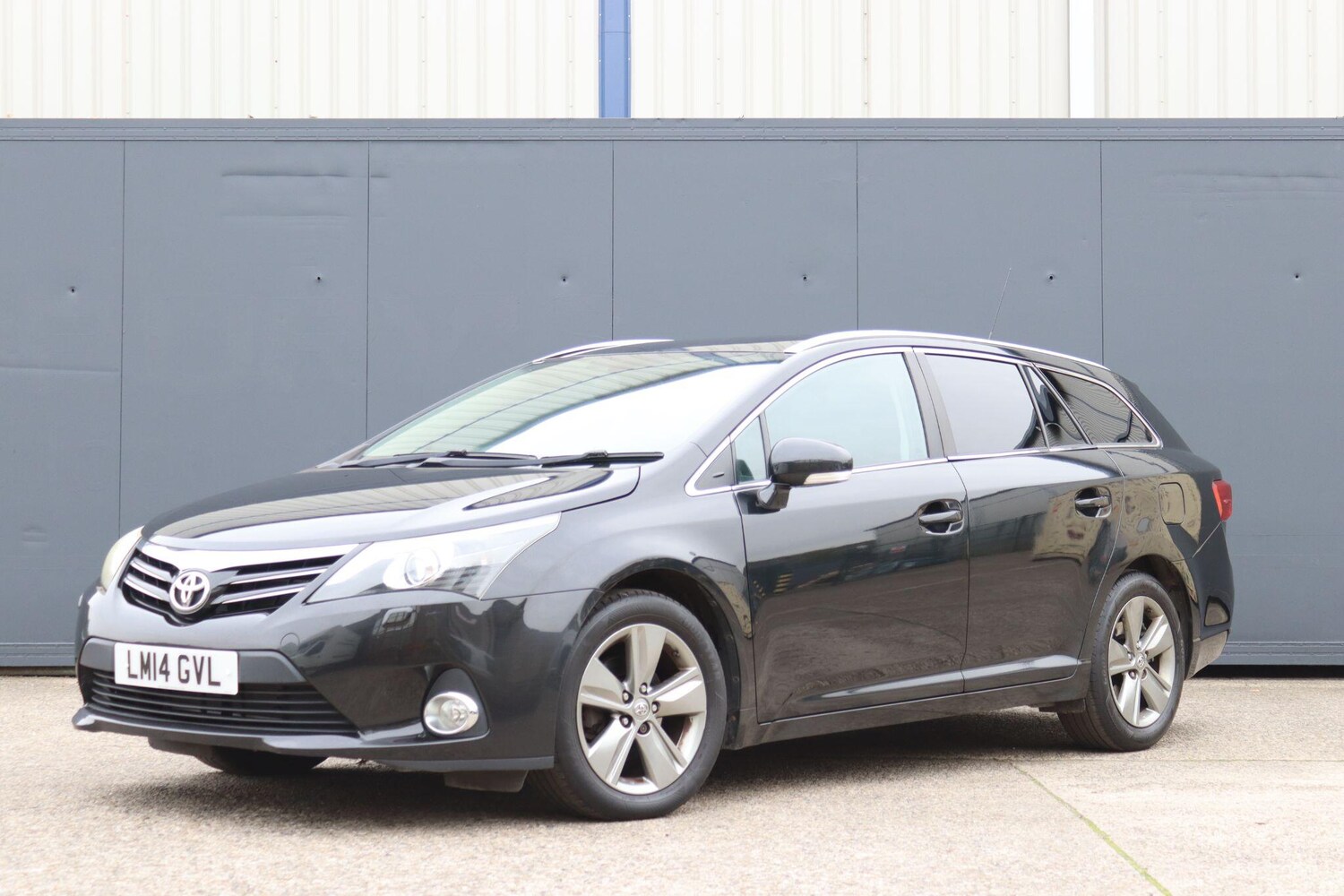 Used Toyota Avensis 2014 for sale - 76094524: Photo 26