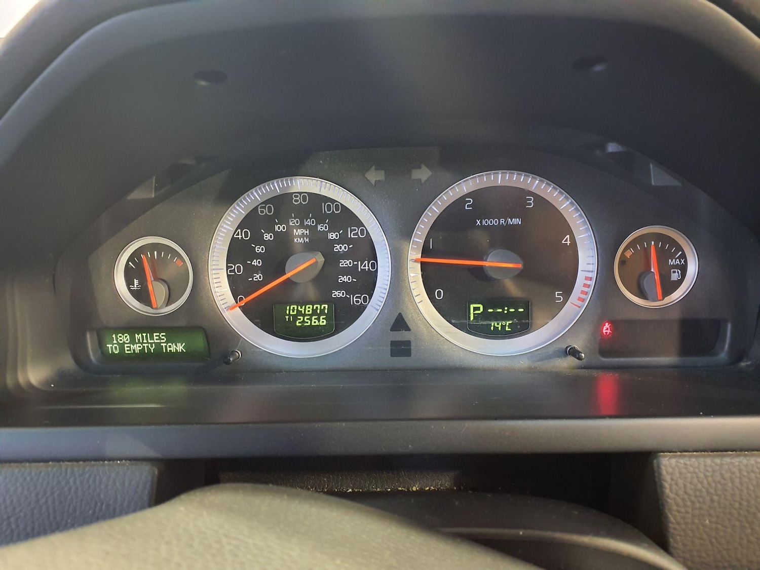 Used Volvo XC90 2011 for sale - 76432243: Photo 23