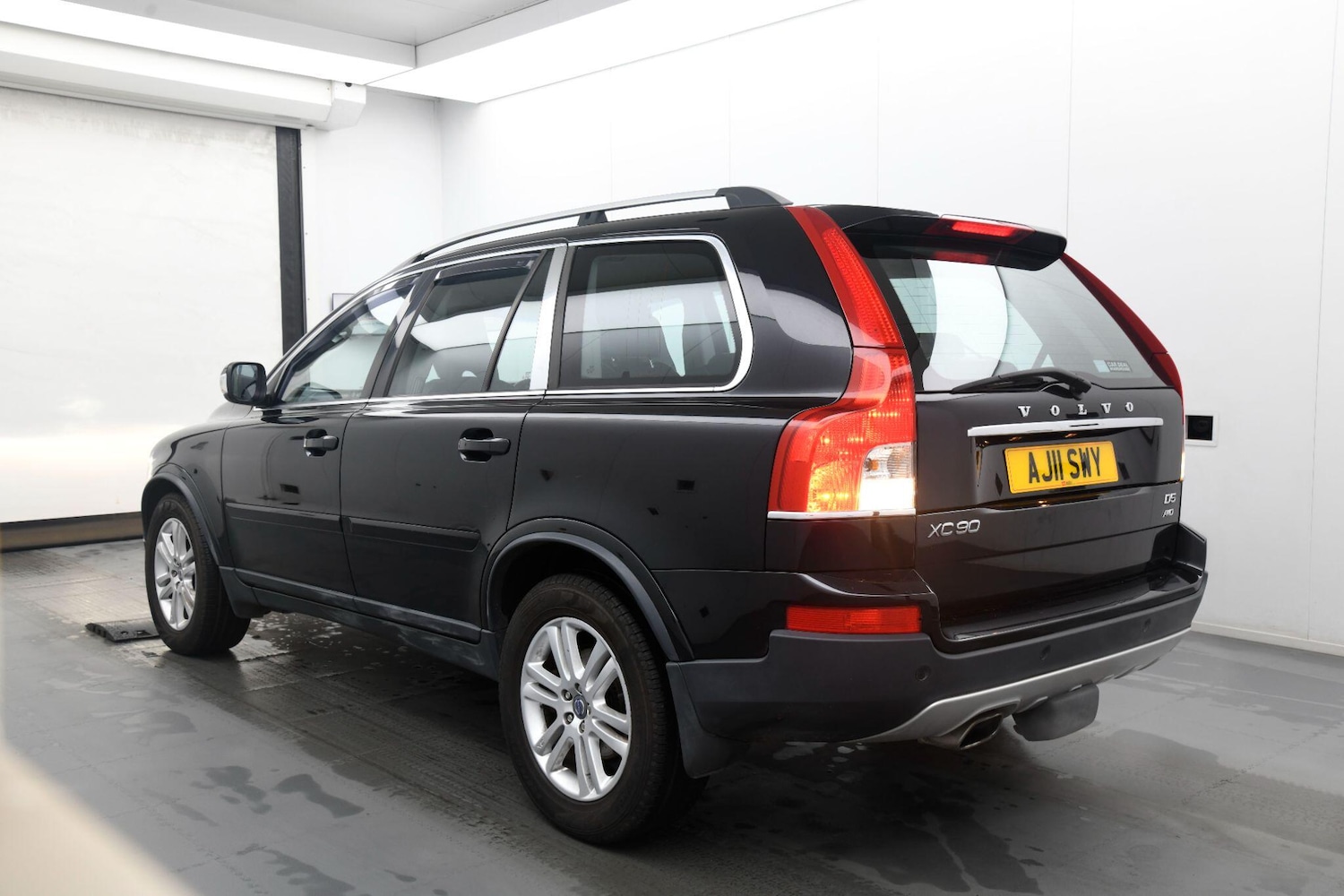 Used Volvo XC90 2011 for sale - 76432243: Photo 3