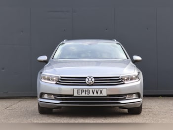 Used Volkswagen Passat 2019 for sale - 75939936: Photo