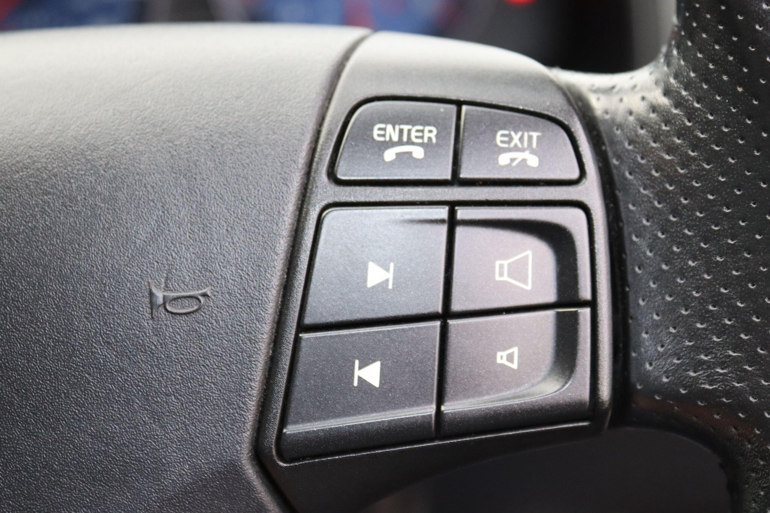 Used Volvo C30 2012 for sale - 76597420: Photo 15