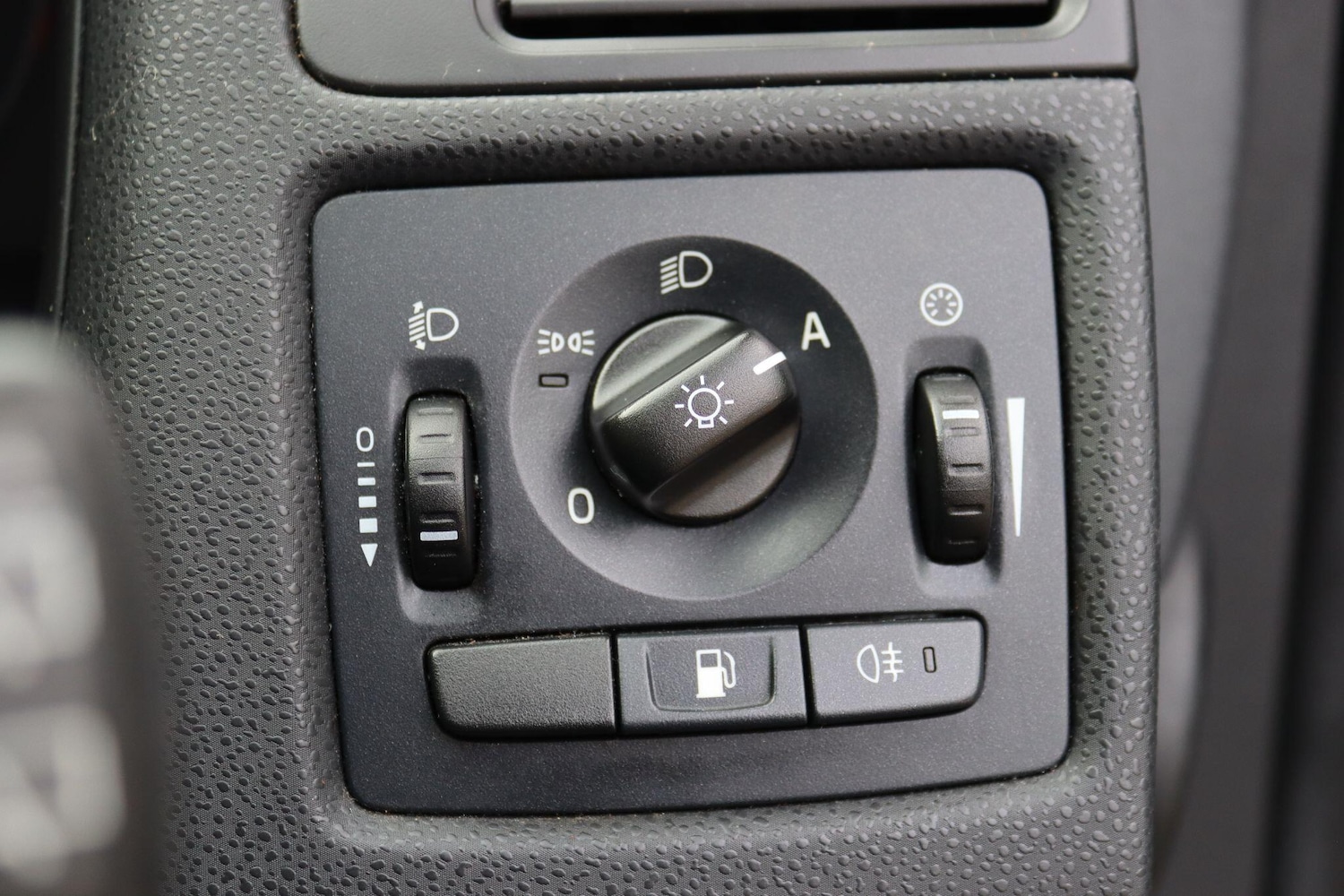 Used Volvo C30 2012 for sale - 76597420: Photo 16