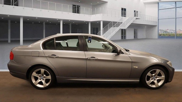 Used BMW 3 Series 2011 for sale - 76247608: Photo 7