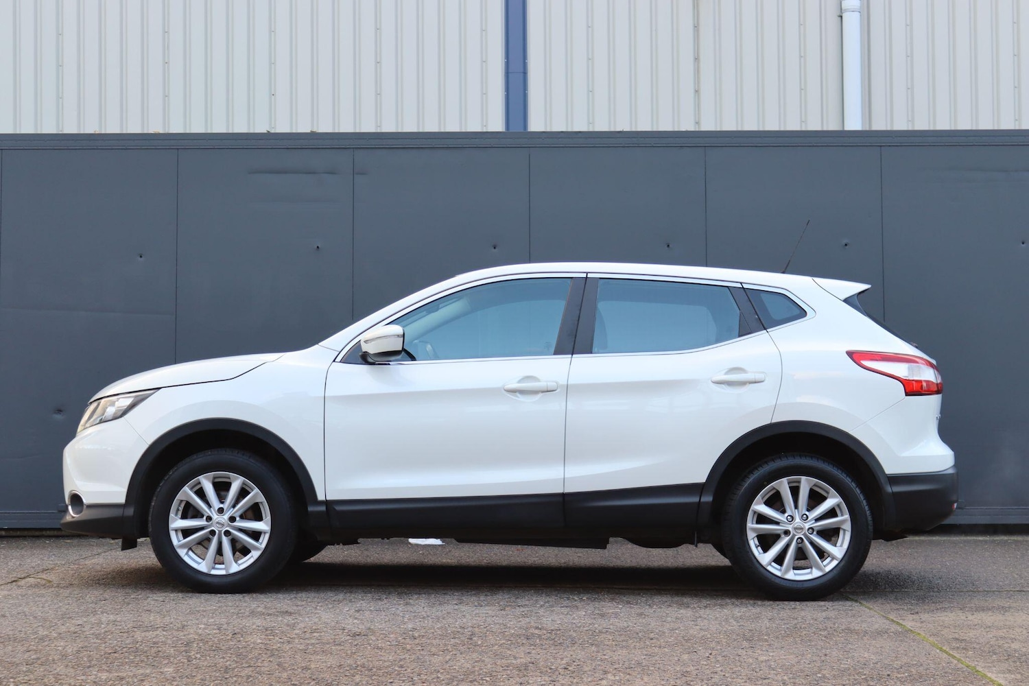 Used Nissan Qashqai 2014 for sale - 76781280: Photo 4