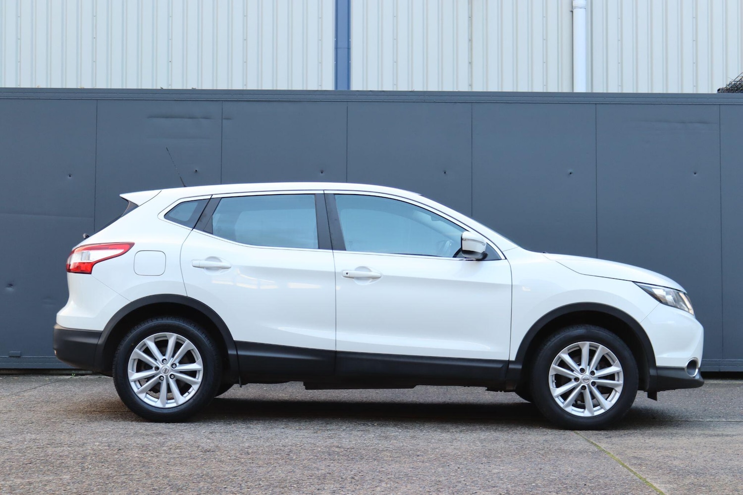 Used Nissan Qashqai 2014 for sale - 76781280: Photo 9