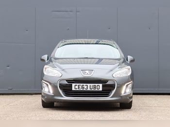 Used Peugeot 308 2013 for sale - 76995671: Photo