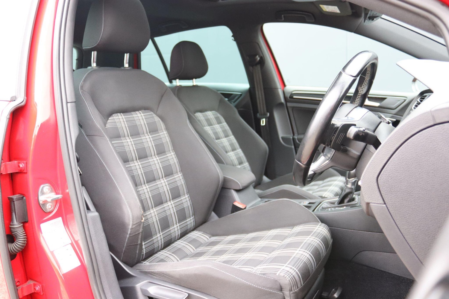 Used Volkswagen Golf 2014 for sale - 76239978: Photo 17