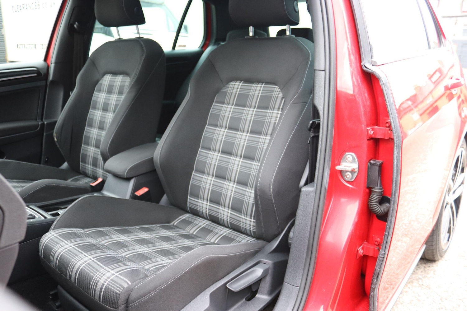 Used Volkswagen Golf 2014 for sale - 76239978: Photo 23