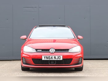 Used Volkswagen Golf 2014 for sale - 76239978: Photo 2
