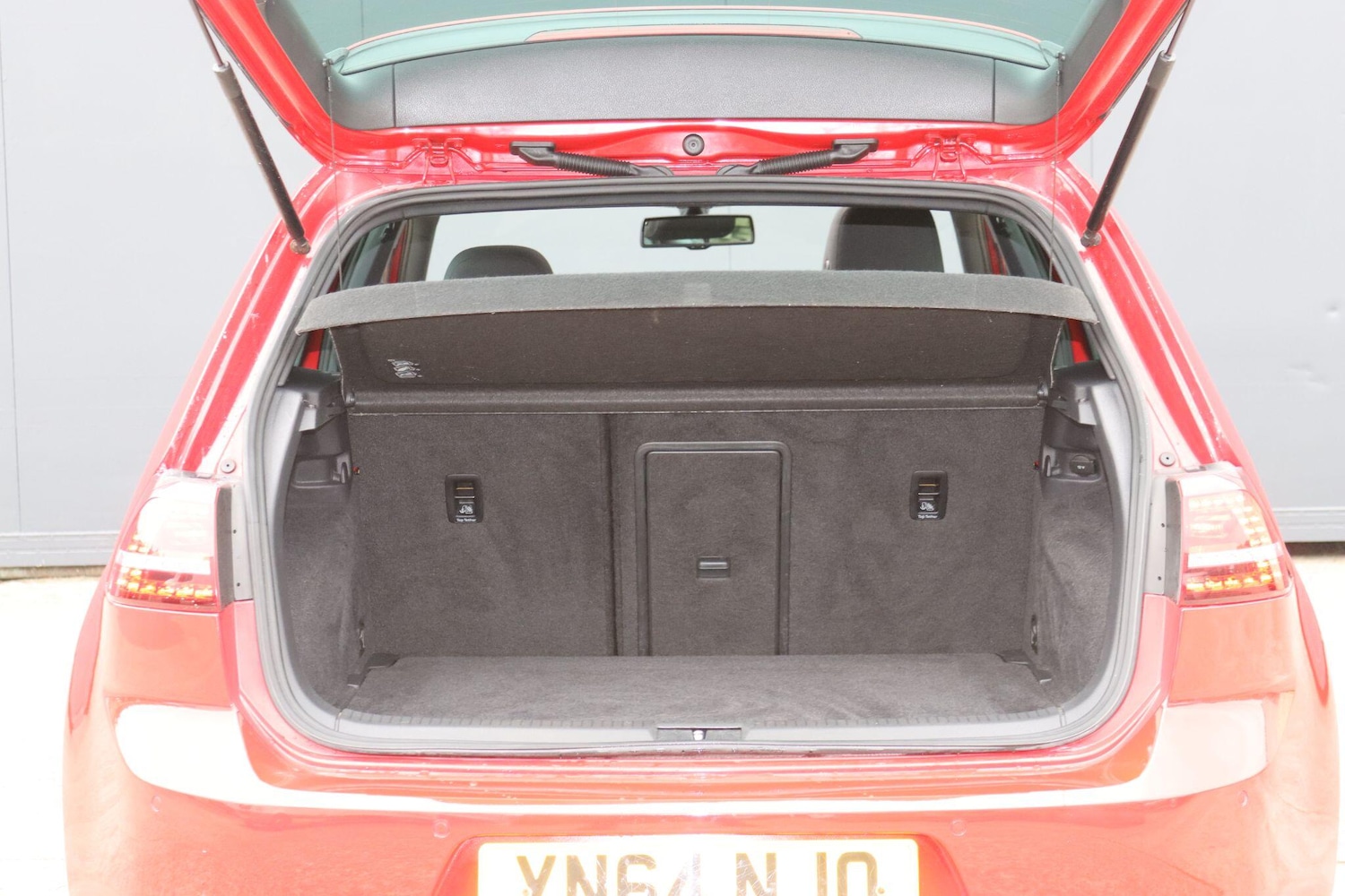 Used Volkswagen Golf 2014 for sale - 76239978: Photo 6