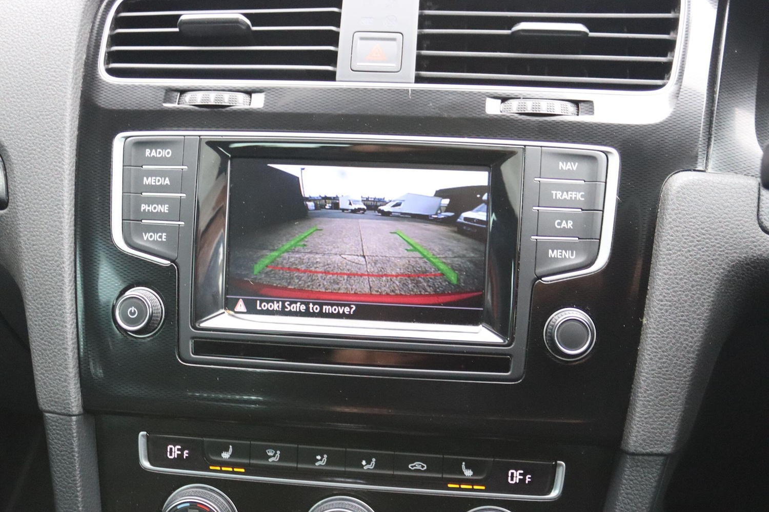 Used Volkswagen Golf 2014 for sale - 76239978: Photo 9