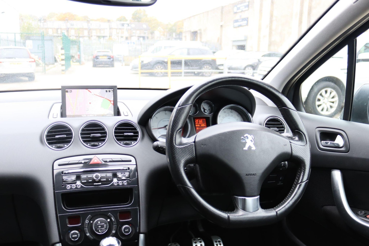 Used Peugeot 308 2013 for sale - 76295112: Photo 13