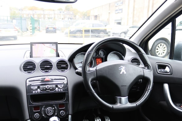 Used Peugeot 308 2013 for sale - 76295112: Photo 13