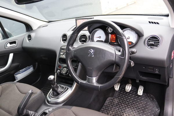Used Peugeot 308 2013 for sale - 76295112: Photo 15
