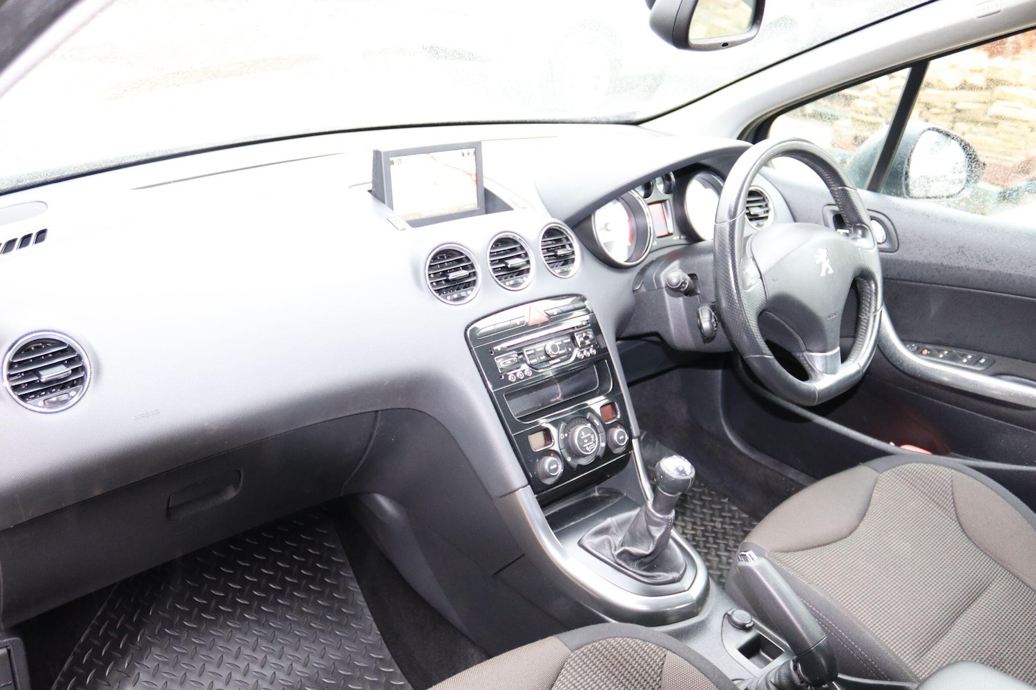 Used Peugeot 308 2013 for sale - 76295112: Photo 18