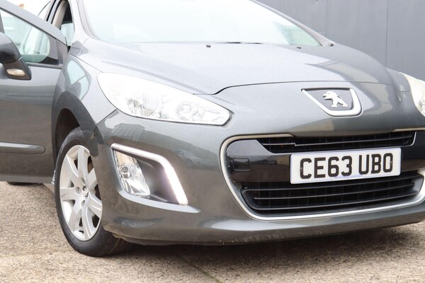 Used Peugeot 308 2013 for sale - 76295112: Photo 23
